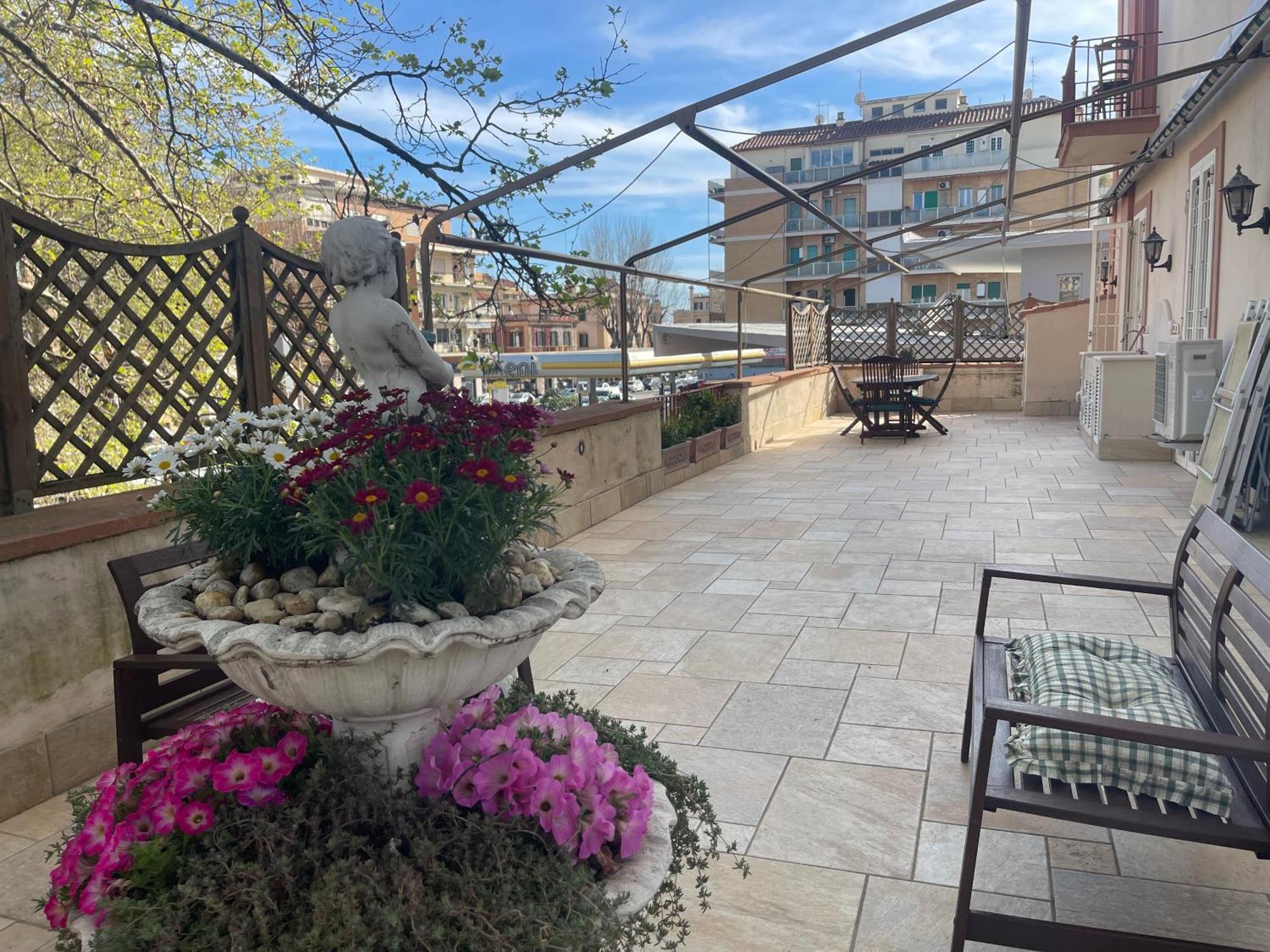 Вилла La Tua Casa Nel Centro Di Ostia Экстерьер фото